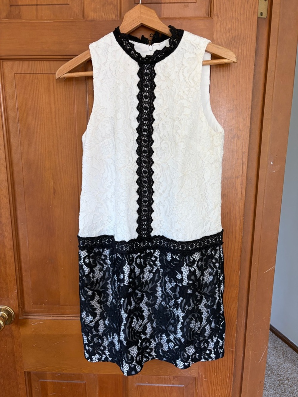 Maggy London White and Black Lace Shift Dress